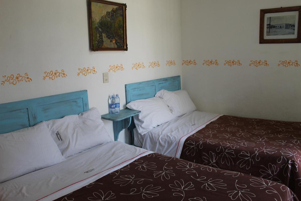 Comonfort Hotel Posada Chamacuero מראה חיצוני תמונה