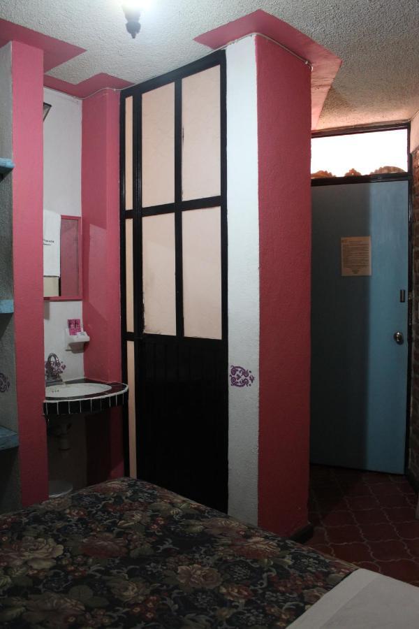 Comonfort Hotel Posada Chamacuero מראה חיצוני תמונה