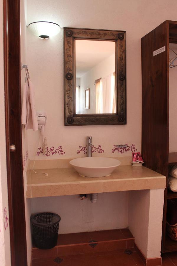 Comonfort Hotel Posada Chamacuero מראה חיצוני תמונה